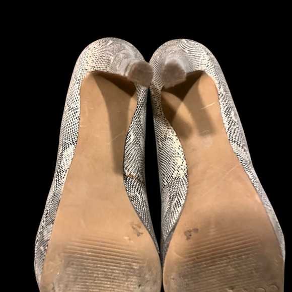 Jessica Simpson Terri Platform Pump Leather Snakeskin Shoes Women’s 7.5 - Picture 8 of 8